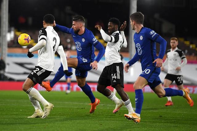 霍伊伦德：从曼联到那不勒斯的传奇转变