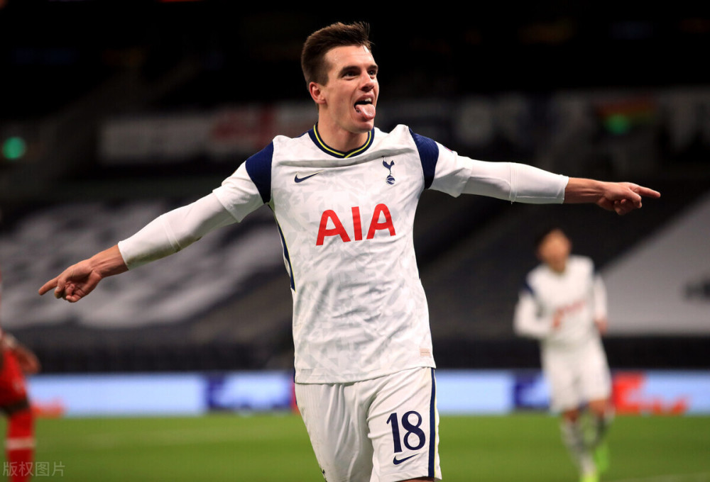 梅西：我们是冠军！感谢阿尔巴和布斯克茨在这段冒险中陪伴我